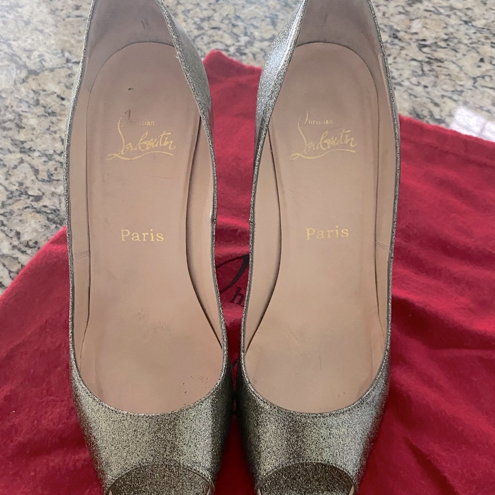 Christian Louboutin size 40